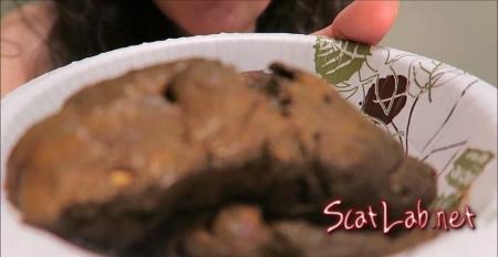 Feeding Time, Slave (Love Rachelle) Scat / Solo [FullHD 1080p] LoveRachelle2