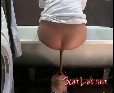Jenny Did A Crap On Her Slave In The Bathroom (CosmicScat) Scat, Domination [FullHD 1080p]