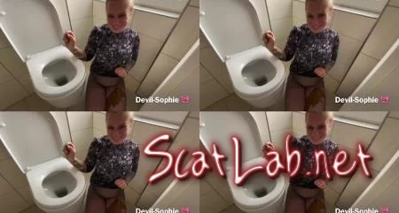 Come and shit on my nylon tights - violent diarrhea (Devil Sophie (SteffiBlond)) Scat, Piss, Toilet [UltraHD] MDH