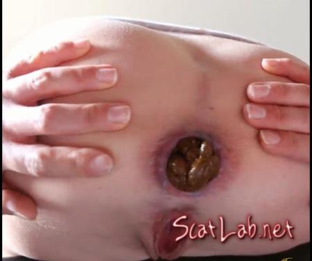 Kackbacken Spread And Out With It (PrincessMonica) Solo Scat, Smearing, Pissing [FullHD 1080p]
