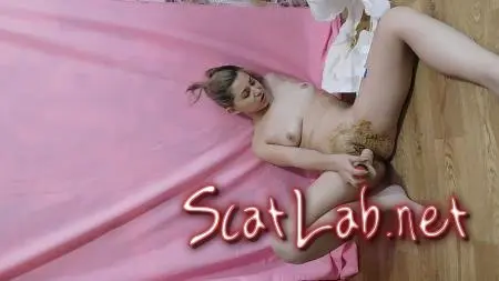 Masturbation of the vagina with shit and rubber dick (Katya KASS) Masturbation, Amateur, Teen [FullHD 1080p] Scatting