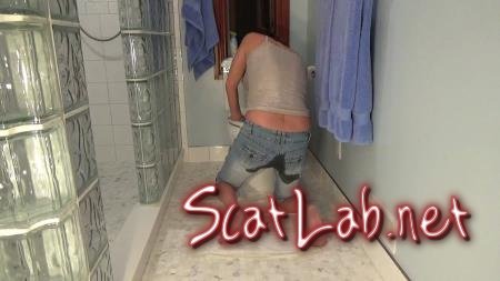 Flu Thinking Puke, Ending up as Shitting my Shorts (EricaKay) Toilet, Scat [HD 720p] Pooping Jeans