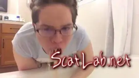 Little Gwen and the Doggy (GwenyT) New scat, Scat [FullHD 1080p] Vomit ScatLab.net
