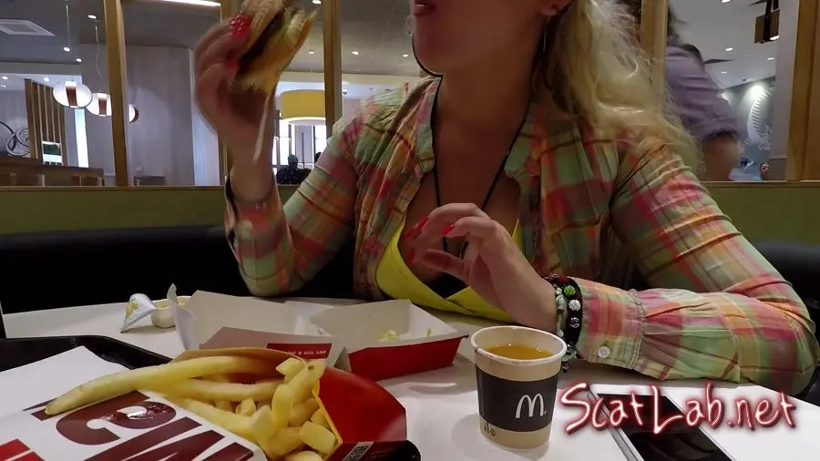 McDonalds Poop and Pee (Janet) Solo, Shit [FullHD 1080p] Defecation