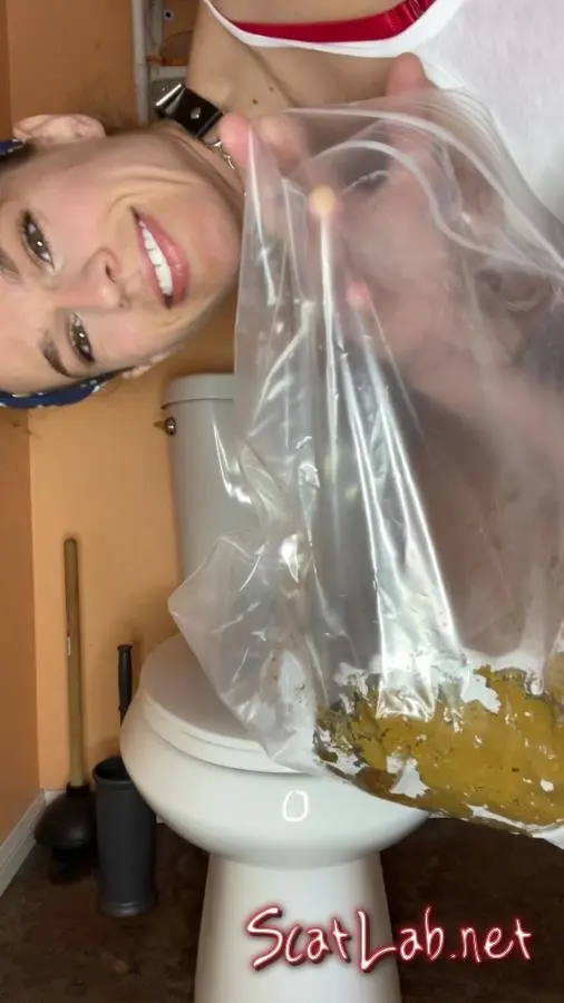 School girl poops in bag (VibeWithMolly) Extreme, Solo [UltraHD 2K] Poop