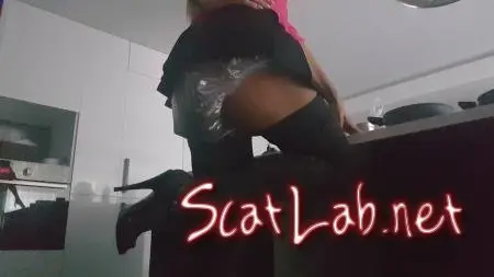 Seducress Plastic Pooping (Thefartbabes) Scatology, Solo [FullHD 1080p] Panty Scat