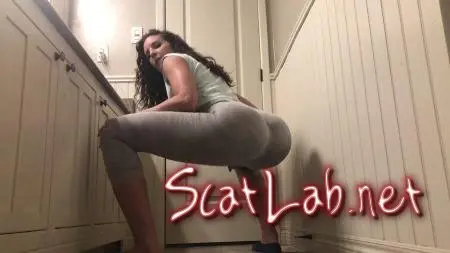 Leggings squat workout panty poop (TinaAmazon) Shitting, Solo [UltraHD 4K] Shitting Ass