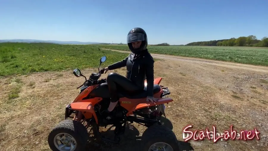 THIS is a brake track - outdoor quad shits escalated (Devil Sophie) Solo, Milf [UltraHD 4K] Outdoor Scat