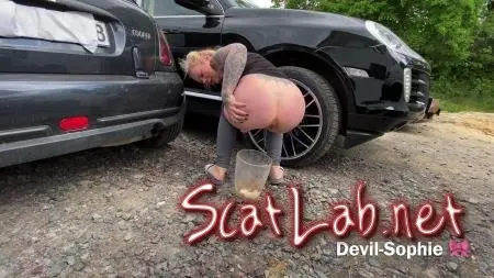 Robert deine Carmen must divorce (Devil Sophie) Scatology, Solo [UltraHD 4K] Outdoor