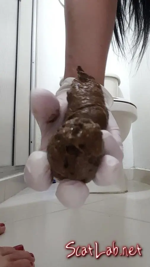 Cherry pooping in bath (CherryPie) Big pile, New, Solo [UltraHD 2K] Toilet Slavery