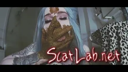 ITS ALIVE! scat poop fetish (DirtyBetty) Eating, Shit [FullHD 1080p] Solo