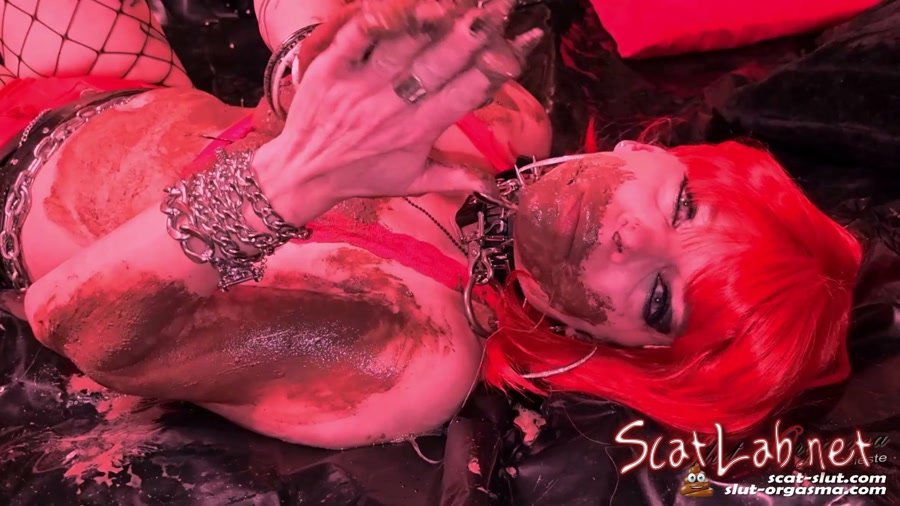 Party whore is playing with her shit - Dirty whore extreme shit throating and puking (Shit play at a party) Eat, Blowjob [FullHD 1080p] Fetish