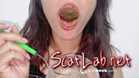 Solo (Shit) Eating, Amateur [FullHD 1080p] Casal Fist