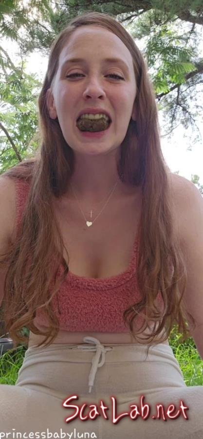 Swallowing For The First Time (PrincessBabyLuna) Solo, Outdoor [UltraHD 2K] Eat Shit