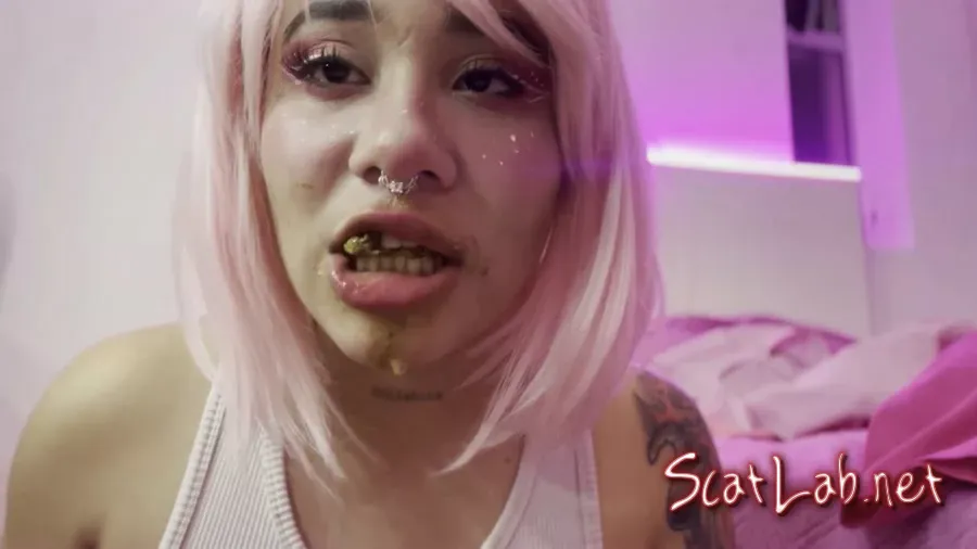 Eating and swallowing poop (KellyPink18) Eating, Teen [FullHD 1080p] Solo