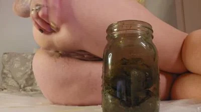 Poo in a Glass Jar (Lady Tsunam) Natural Shit, Scatology [HD 720p] Solo