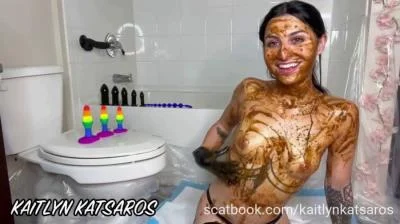 Custom Scat Video (Kaitlyn Katsaros) Solo, Toy Play [FullHD 1080p] Scatbook