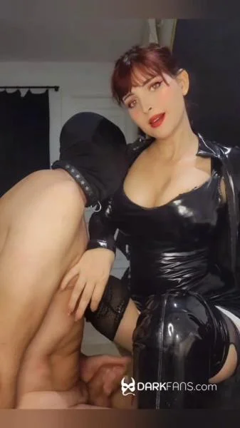 Facesitting, clean mistress ass. Masturbation (Domina Marbella) Solo, Toilet Slavery [UltraHD 2K] DarkFans.com