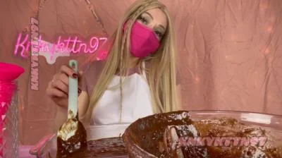 Kinky Bakery (KnkyKttn97) Dildo, Scat [HD 720p] Defecation