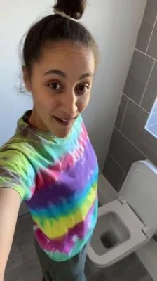 Silence In The Toilet (Ella Dearest aka Efro Ella) Solo, Defecation [FullHD 1080p] Scatbook.com