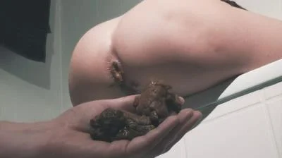A Shit In a Customers Hand (Mia Skye aka MiaRoxxx) Germany, Dirty Anal [HD 720p] Filthygrid.com ScatLab.net