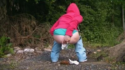 A Walk In The Park (Mia Skye aka MiaRoxxx) Germany, Dirty Anal [HD 720p] Filthygrid.com ScatLab.net