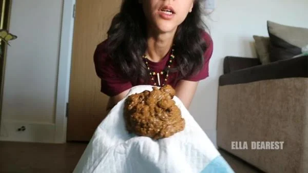 Latte Makes Me Poop (Ella Dearest aka Efro Ella) Solo, Defecation [HD 720p] Scatbook.com