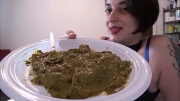 Morning Feeding (Mistress Roberta) Fetish, Romanian [SD] Scatshop.com