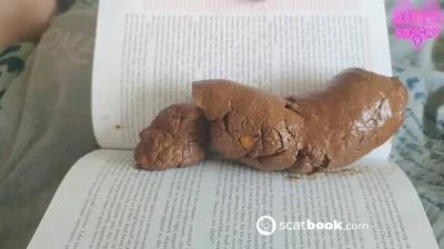 The Book Critic This Book (Kitty Skatt) Solo, Fetish [FullHD 1080p] Scatbook.com