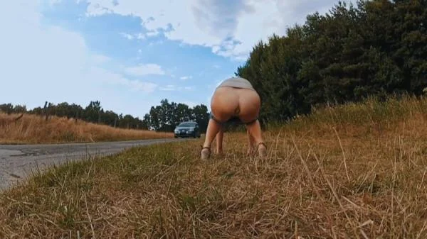 OMG Caught Outside While Pooping (Mia Skye aka MiaRoxxx) Germany, Dirty Anal [HD 720p] Filthygrid.com