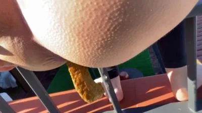 Crazy Shit On Rooftop-Railing (Desperation) (Linda aka VeganLinda) Solo, Poop [HD 720p] Scatshop.com