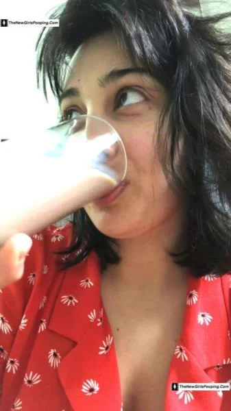 Scat Cute Sabrina 11 (Efro Sabrina) Brunette, Solo [SD] TheNewGirlsPooping.com