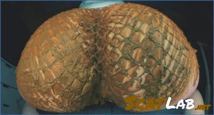 Dirty Betty's Nasty Scat Action in 4K