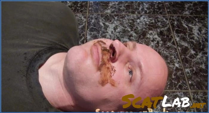 Ultimate Scat and Piss Fetish in Berlin: Klomaul Gets Filled Part 2