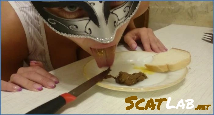 Natalya's ScatLab Session: Brown Wife in HD 720p