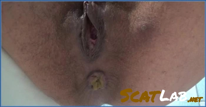 Download Mistress Roberta Diarrhea, Domination – Diarrhea and enema (pov) USA ScatLab.net