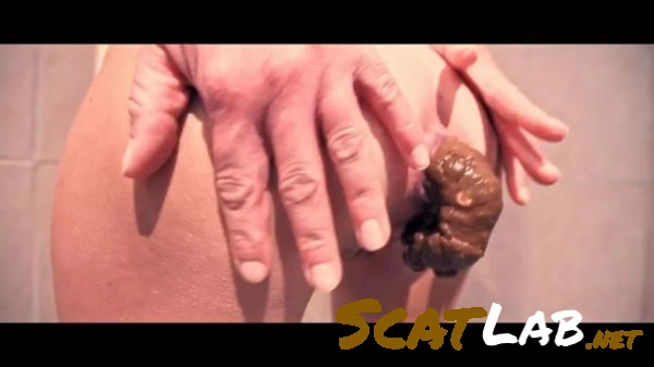 Download Filthygrid.com: (Mia Skye aka MiaRoxxx) - Shower Pooping [HD 720p] (23.9 MB) ScatLab.net