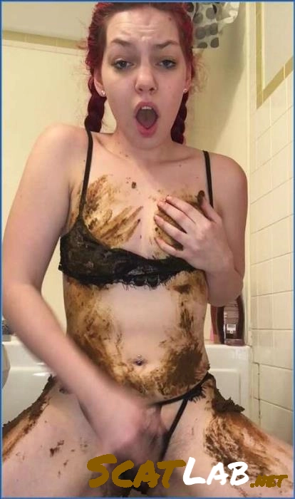 Scatqueen420 Toilet, Peeing – Thanksgiving Dinner Shit USA