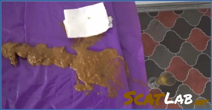 Download Mistress Roberta's Pissing Domination in 4K ScatLab.net