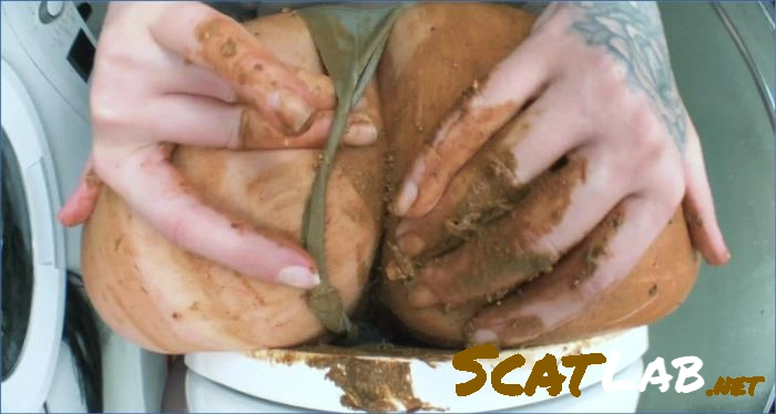 Dirty Betty Russian Scat Freak Couple Shitting Hardcore in UltraHD 4K