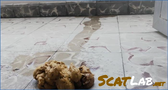 Badkitty España Scat Video: Balcony Diarrhea Smearing Stuns Viewers