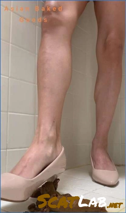 Marinayam19 Hardcore Solo Dildo Action – Squishing Shit, FullHD 1080p