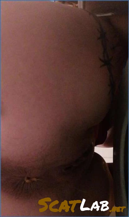 Intense Pee Action with Badkitty in Bathroom Video from Scatlab.net