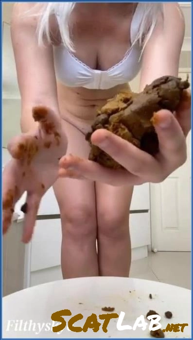 Download Skye's Solo Scat Enema—A Real Mess in HD ScatLab.net