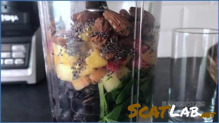 Download Ella Dearest's Afternoon Smoothie Foodplay Extravaganza in HD 720p ScatLab.net