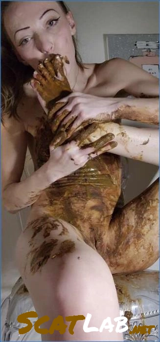 Download Scat Fetish Solo with Mycelium Mother in UltraHD 2K ScatLab.net