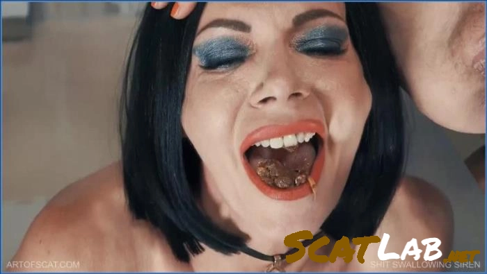 Lesbian Queens Get Messy with Scat in HD 720p