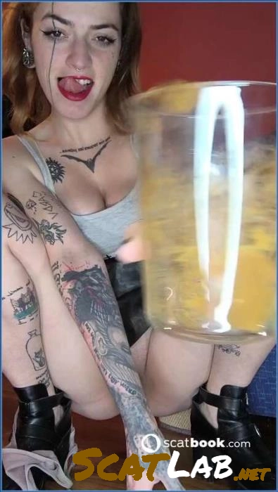 Download Malafalda Kaviar Delivers Intense Performance in Glass-DarkFans HD 720p ScatLab.net