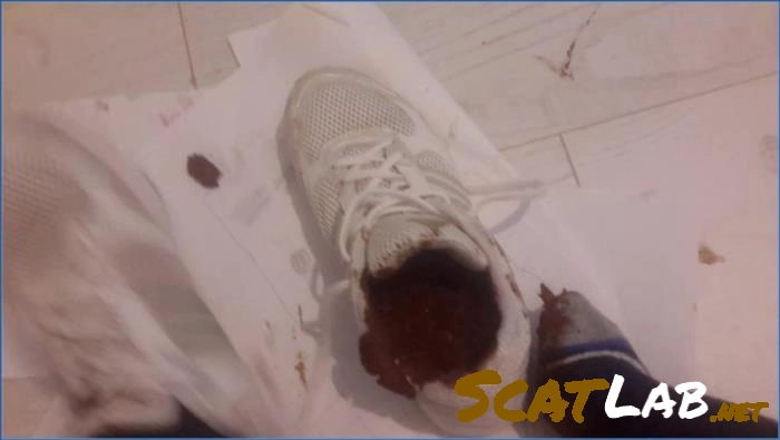 Download Thefartbabes  – Goddess Messy Sneakers (FullHD 1080p) ScatLab.net