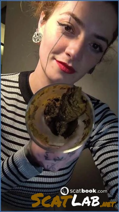 Malafalda Kaviar – Glass-darkfans-01 (HD 720p) – ScatLab poster